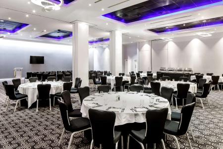 Radisson Blu, Cardiff - 9