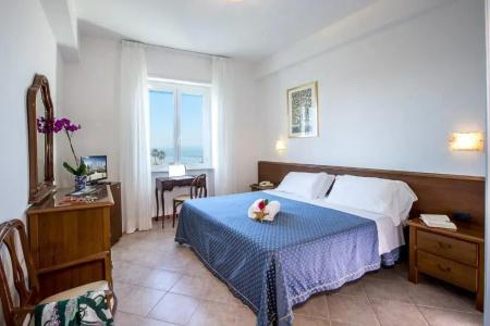 Grand Excelsior - 43