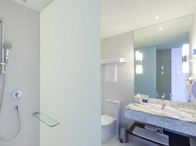 Holiday Inn Express Bangkok Siam, An Ihg - Sha Extra Plus - 32