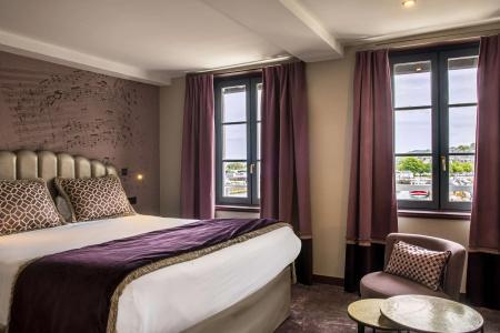 Best Western Le Cheval Blanc -Centre- Vieux Port - 173