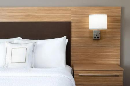 TownePlace Suites by Marriott Indianapolis Airport - 35