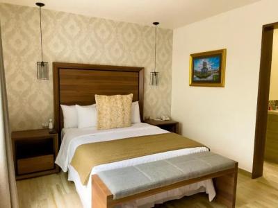 Parral 14 Boutique - 46