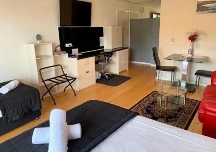Outrigger Burleigh - 114