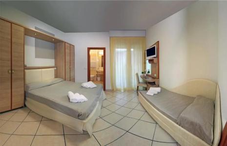 Continental & Residence - 27