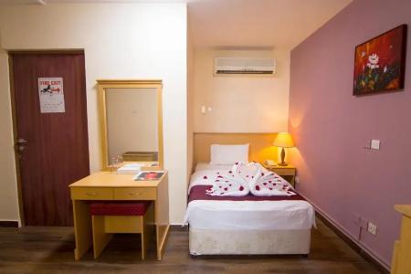Mutrah - 64