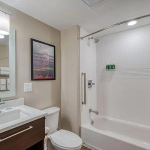 TownePlace Suites by Marriott Indianapolis Airport - 30