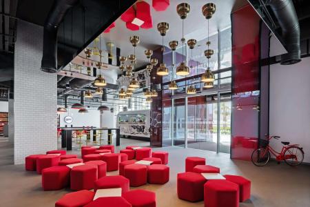 Radisson Red Dubai Silicon Oasis - 14
