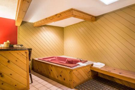 Quality Inn & Suites - 15