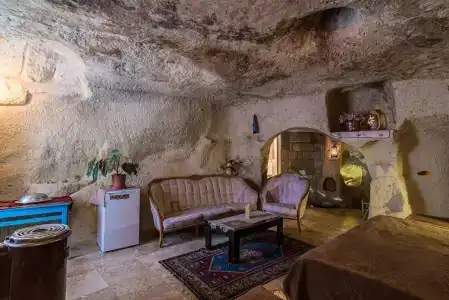 Atilla's Cave - 378