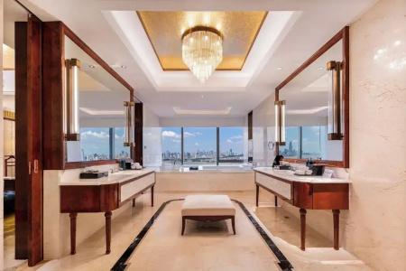 Hilton Wuhan Riverside - 158
