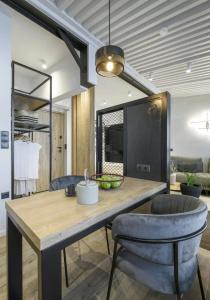 Olvios Luxury Suites - 70
