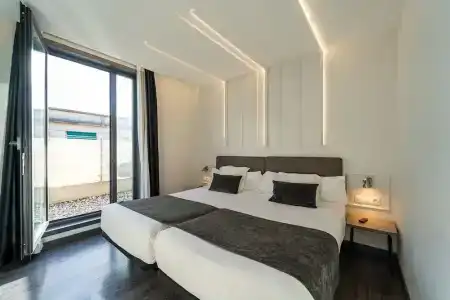 Lux Santiago - 33