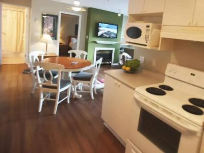 Times Square Suites - 18