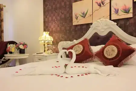 Splendid Star Boutique - 60