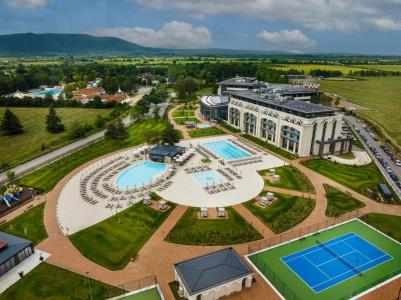 Kings Valley Medical & Spa - 17