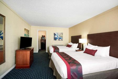 Ramada by Wyndham Virginia Beach - 14