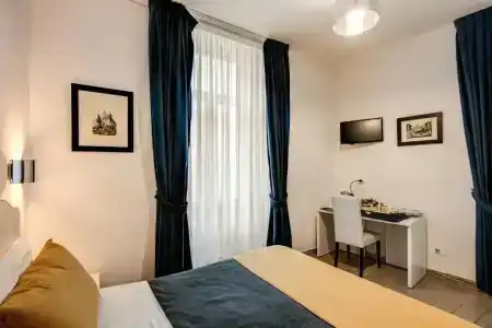 Four Rivers Suites - 10