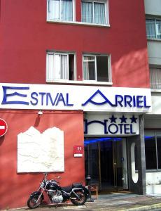 Hôtel Estival Arriel - 0