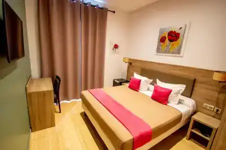 Hôtel Parisien - 88