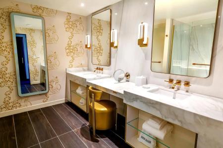 Circa Resort & Casino - Adults Only - 10