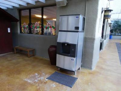 Suites at Jockey Club (No Fee) - 8