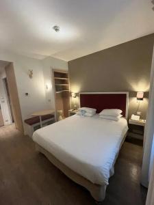 Kyriad Paris 18 - Porte de Clignancourt - Montmartre - 41