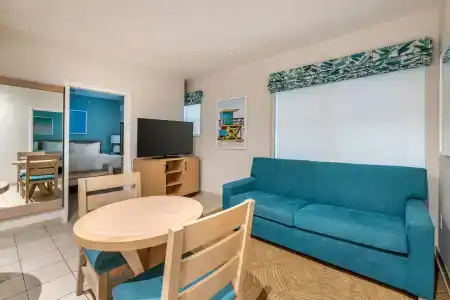 Crescent Resort On South Beach By Diamond Resorts - 2