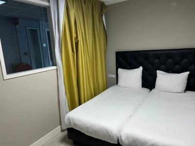 Camp Inn - 1