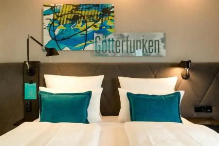 One Bonn-Beethoven - 35