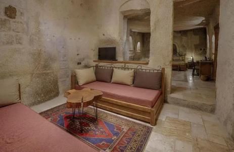 Hera Cave Suites - 130