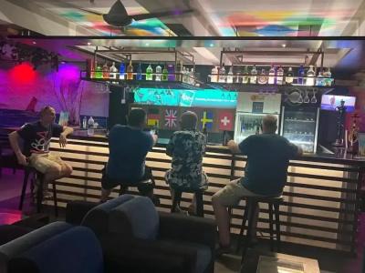 Beach Corridor & Spa - 13