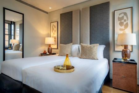 Grosvenor House Suites - 7