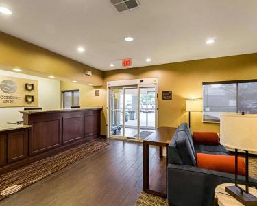 Comfort Inn East - 27