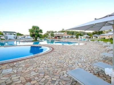 Limone Beach Resort - 8