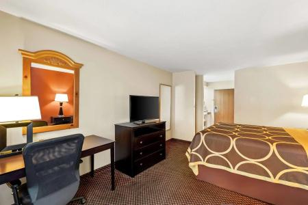 Super 8 by Wyndham Marana/Tucson Area - 20