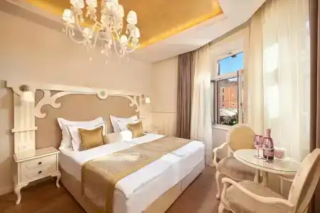 Piazza Heritage - 120