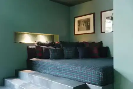 Aethos Milan - 203