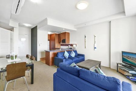 Crystal Bay On The Broadwater - 323