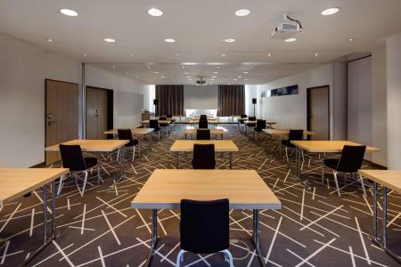 Park Inn by Radisson Stuttgart - 9