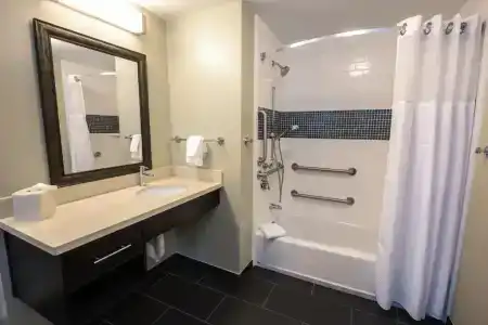 Home2 Suites by Hilton Albany Airport/Wolf Rd - 56