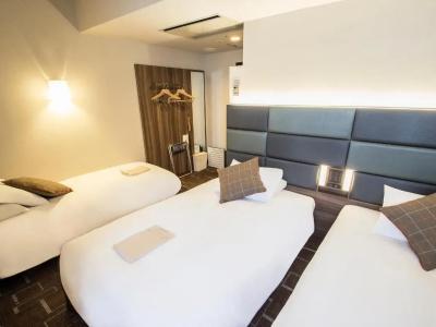 Hearton Shinsaibashi - 42