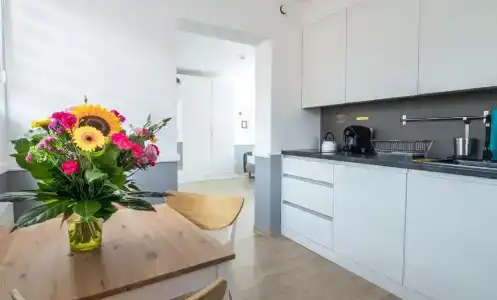 Corner - 21