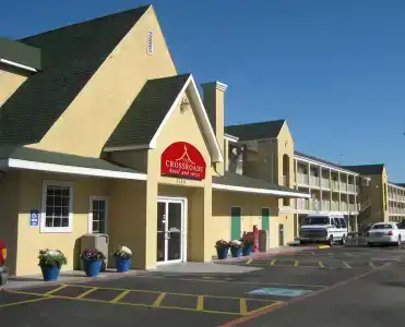 The Crossroads and Suites - 0