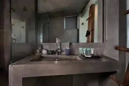 West East Suites - 67