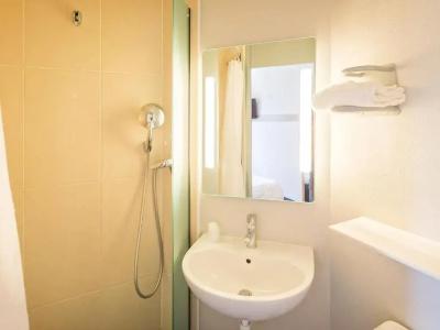 b&b hôTel Colmar Vignobles Ouest - 32