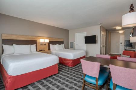 TownePlace Suites by Marriott Indianapolis Airport - 14