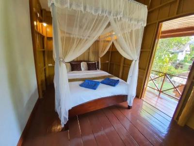 Tree Tops River Huts - 92