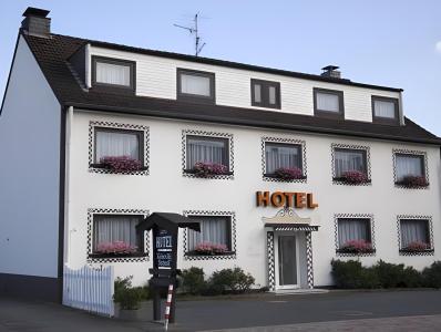 Kölner Hof Refrath - 19