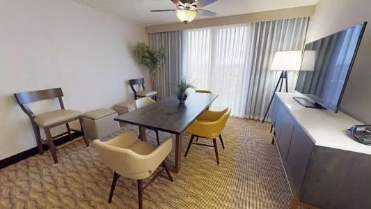 Embassy Suites by Hilton Will Rogers Airport - 57