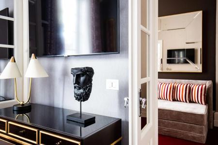 Maalot Roma - Small Luxurys of the World - 0